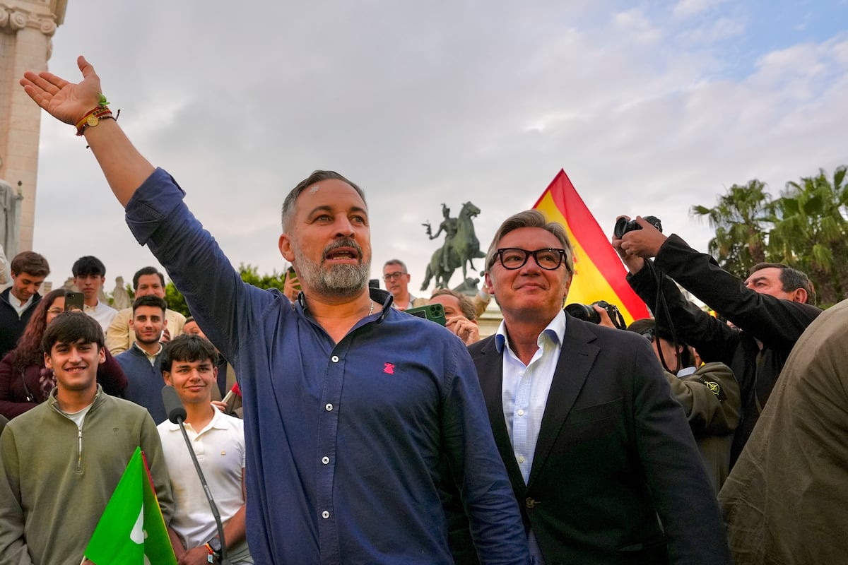 Abascal vuelve a cargar contra los obispos y dice que “su prioridad es el negocio” | España | EL PAÍS