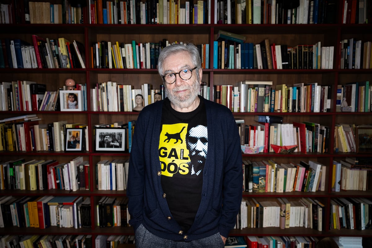 Antonio Muñoz Molina, escritor: “Hay un exceso de opinionismo porque es más barato que el periodismo”   | 50 Aniversario | EL PAÍS