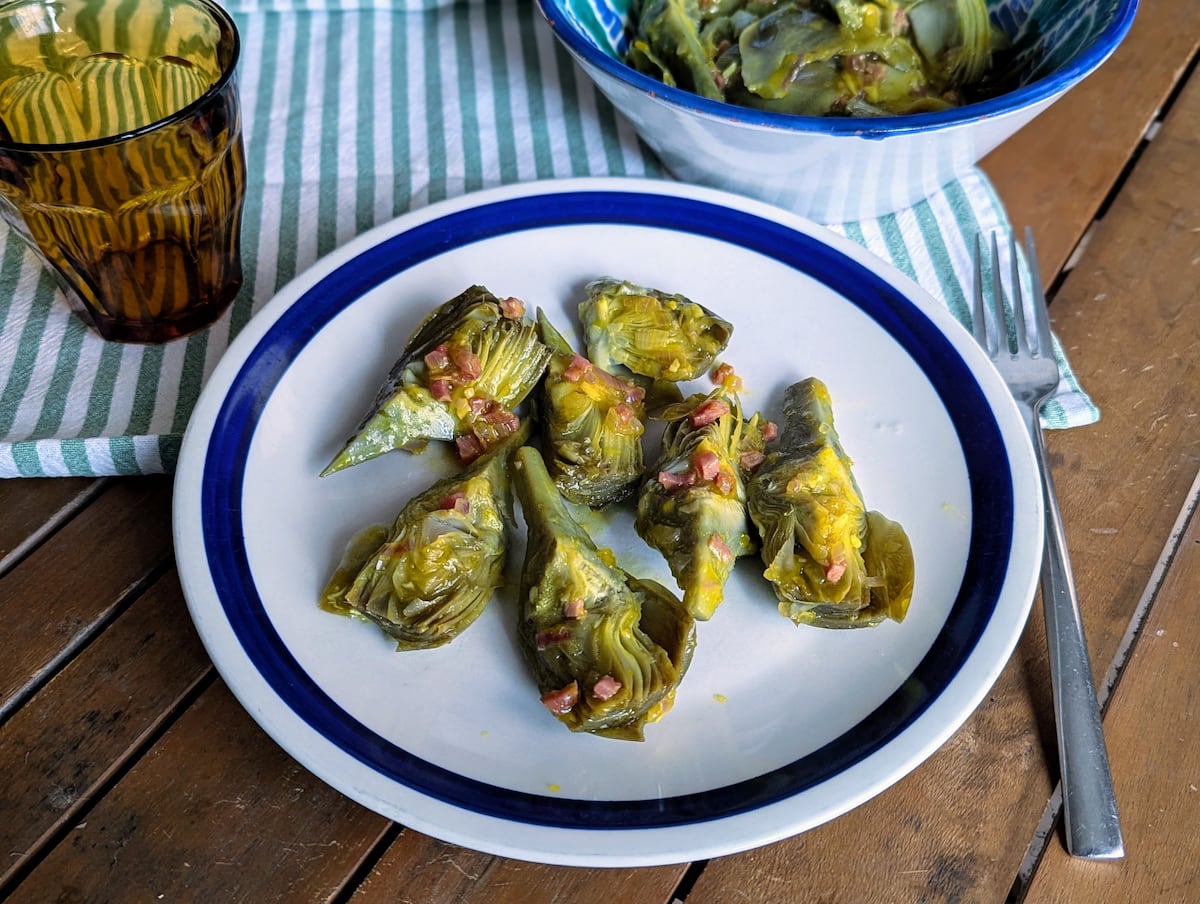 Alcachofas a la montillana, una receta andaluza para seguir celebrando a la reina de la huerta | El Comidista | Gastronomía | EL PAÍS