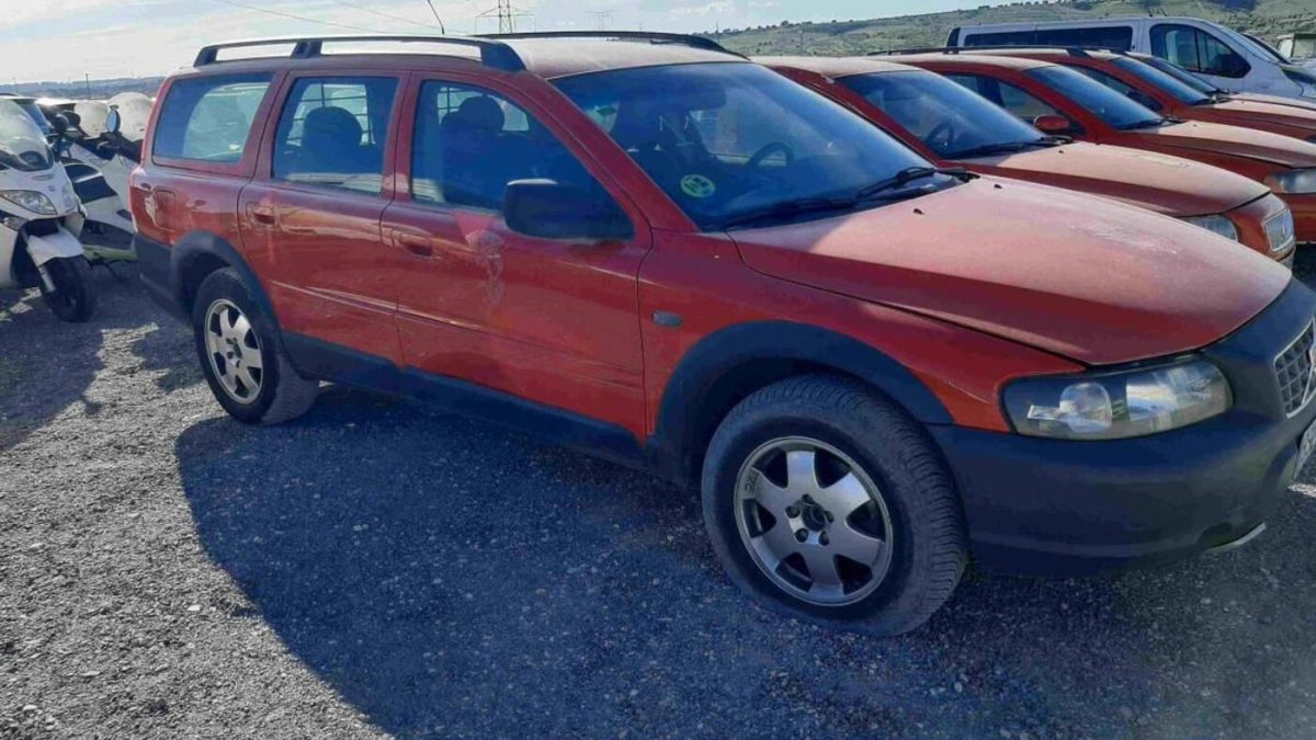 Ojo a esta subasta masiva de coches del Ayuntamiento de Madrid: hay muchos chollos, pero cuidado con estos detalles