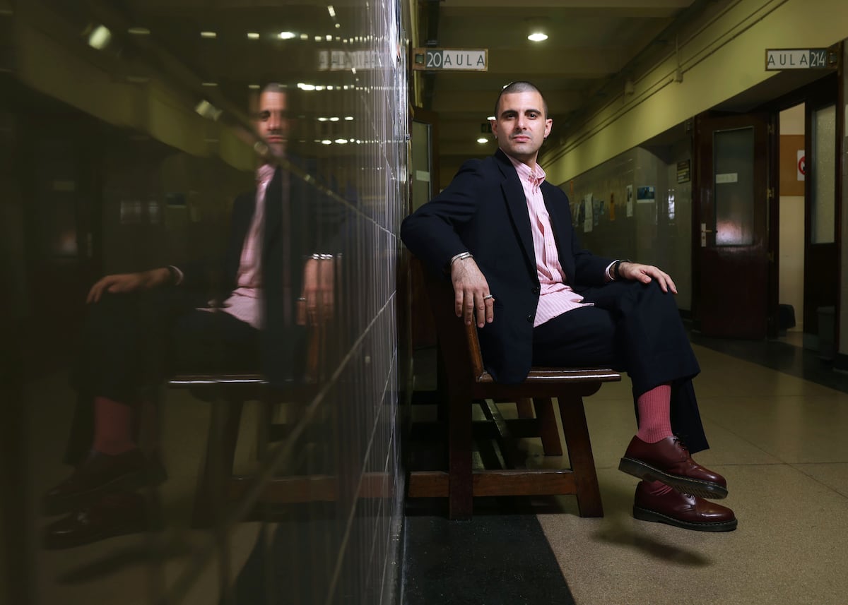 Juan Evaristo Valls Boix, filósofo: “No vale la pena entregarse a una maquinaria laboral que lo devora todo” | Ideas | EL PAÍS