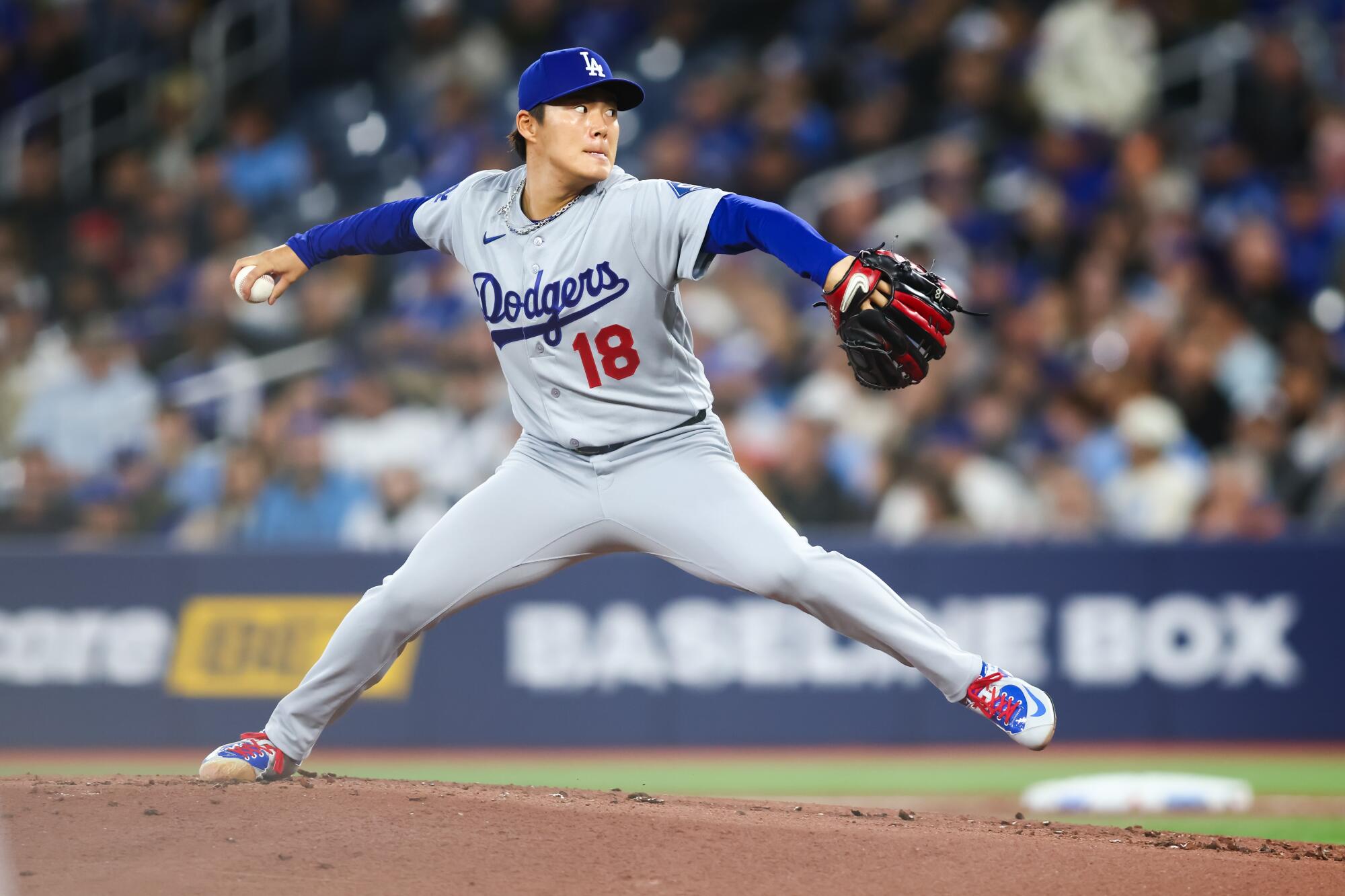 BREAKING: Yoshinobu Yamamoto’s “perfect 5 innings,” 6 strikeouts – Dodgers win big, Toronto once again becomes a haunting memory
